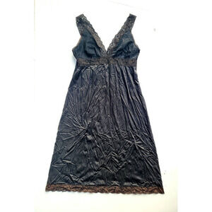 HP Vintage Vassarette‎ Black V-neck Lace Trim Empire Waist Full Slip Dress
